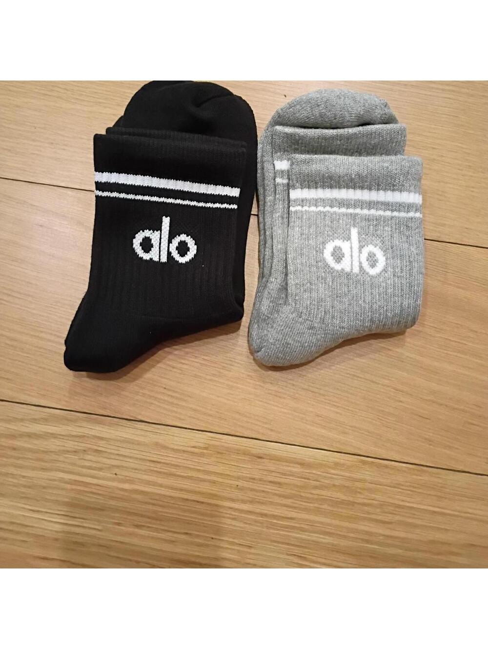 Alo Yoga unisex throwback half crew  Black and Grey Sock